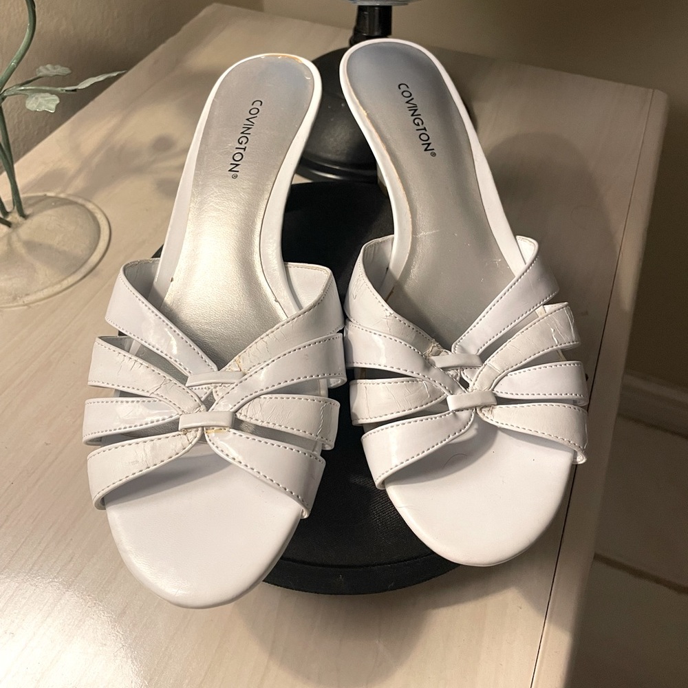 NWOT- Covington Women’s White Sandals